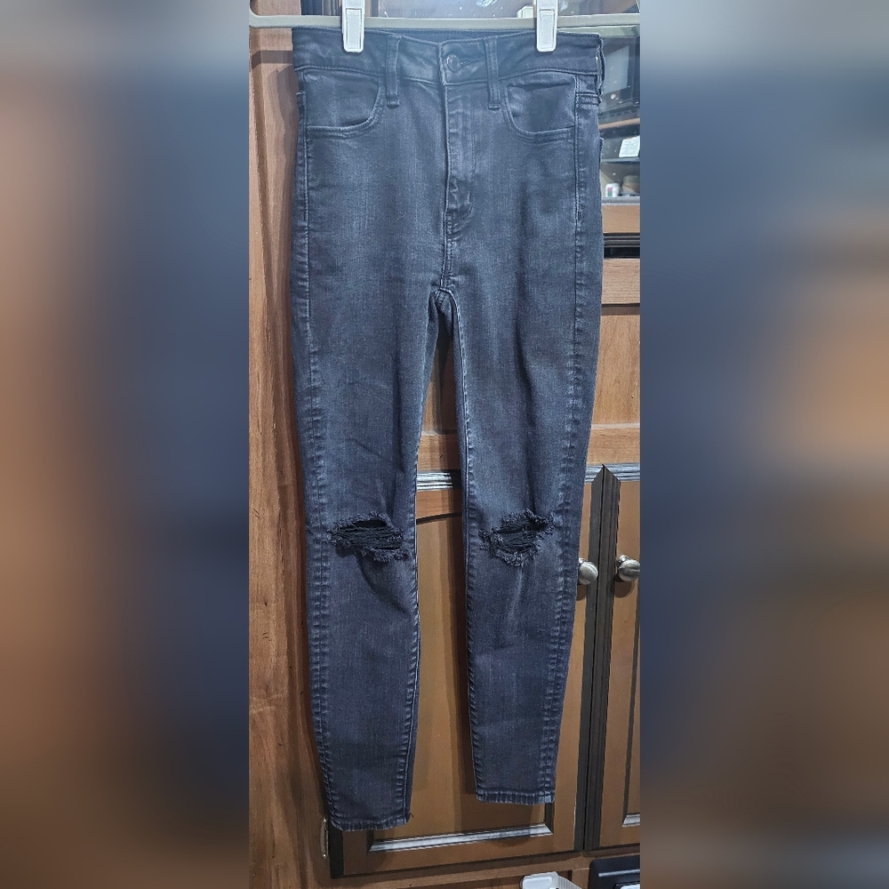 American Eagle Black Jeggings with Distressed Knees Size 2 Short